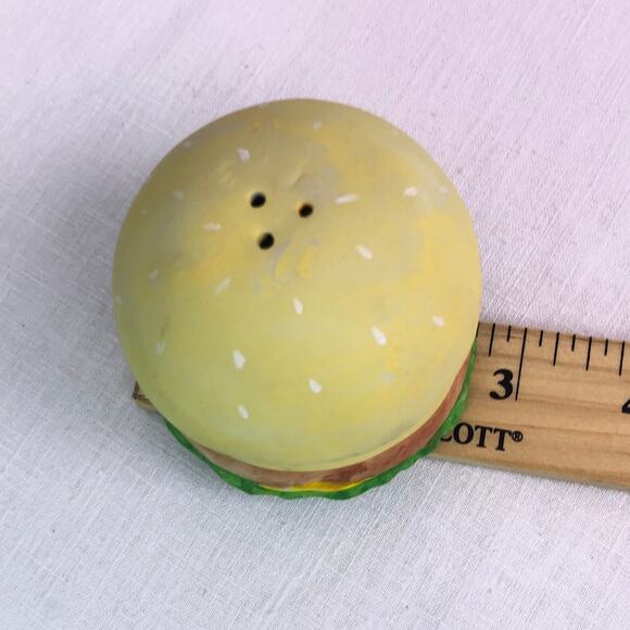 Albert E Price Inc 90s Ceramic Whimsical Hamburger Salt & Pepper Shaker Set - Picture 11 of 11
